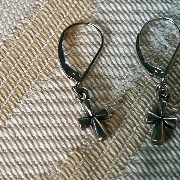 WOW!! James Avery sterling leverback St. Teresa cross earrings - Picture 2 of 5